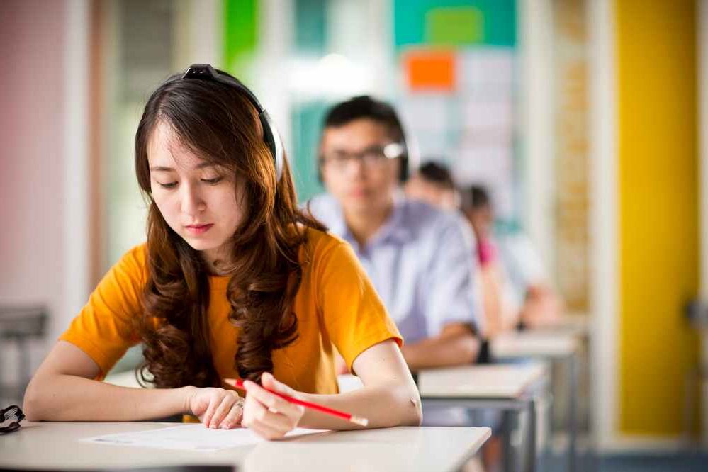 listening e1660840241275